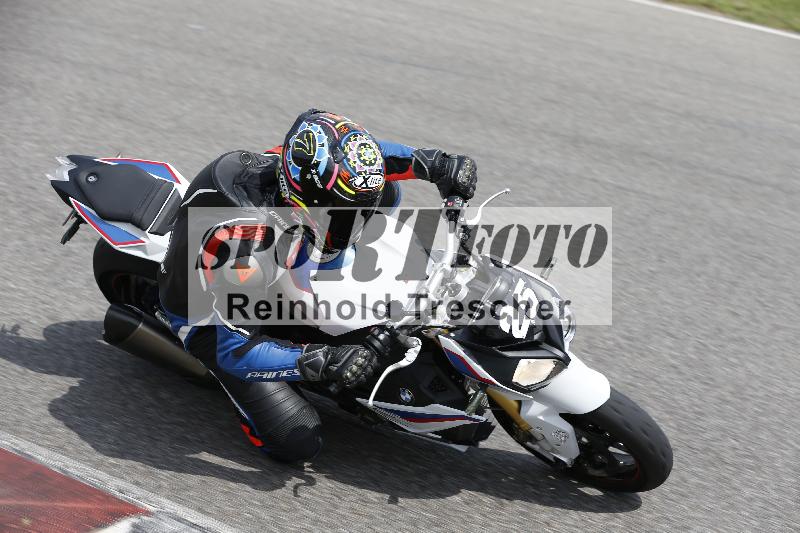 /Archiv-2024/29 12.06.2024 MOTO.CH Track Day ADR/Gruppe rot/25